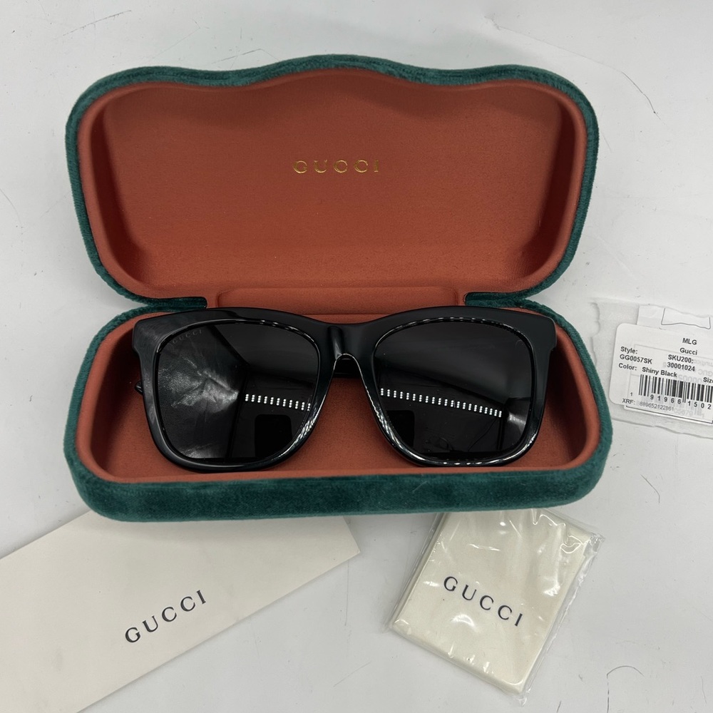 AUTHENTIC GUCCI SUNGLASSES PRE-OWNED